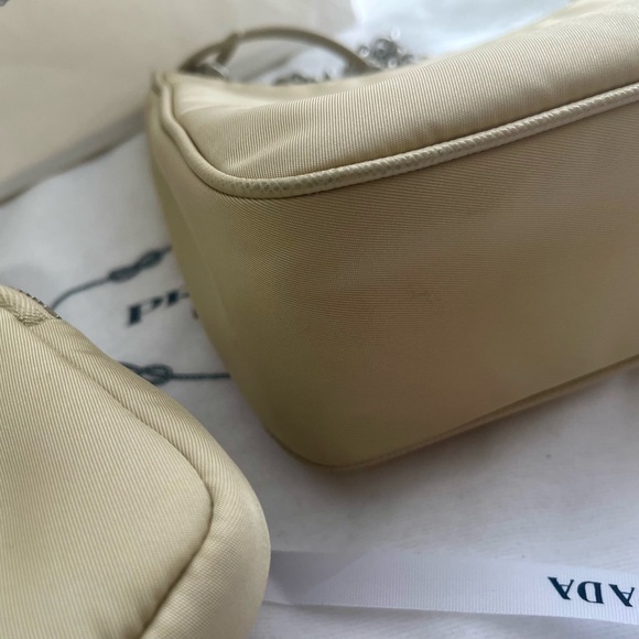 Prada re-edition 2005 crossbody colour sand - Picture 10 of 11